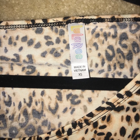 NWOT XS Lularoe Lynnae - Picture 2 of 2